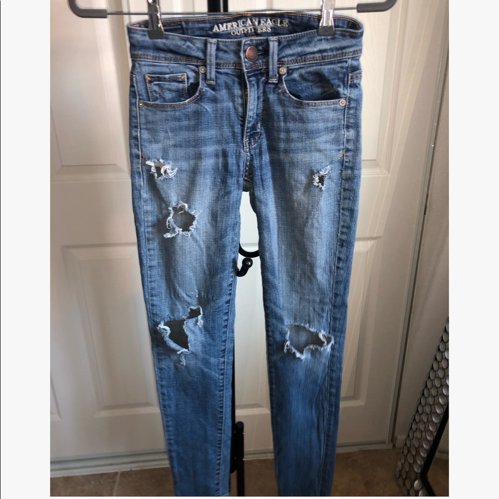 2 pairs American Eagle Jeans ✨